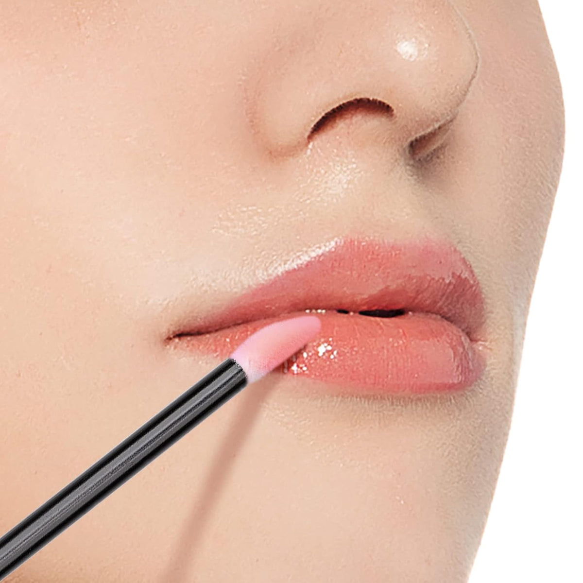 G2PLUS 100PCS Lip Gloss Applicators, Disposable Lip Brushes Lip Gloss Applicators Lipstick Gloss Wands Applicator Perfect Makeup Tool Kits (Nylon Black)