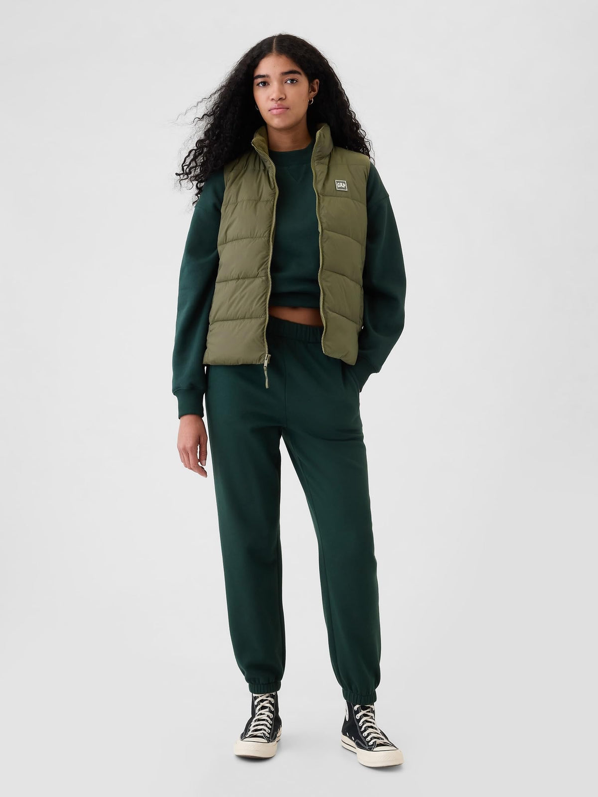 GAP Womens Logo Lightweight Puffer Jacket Olive Night M