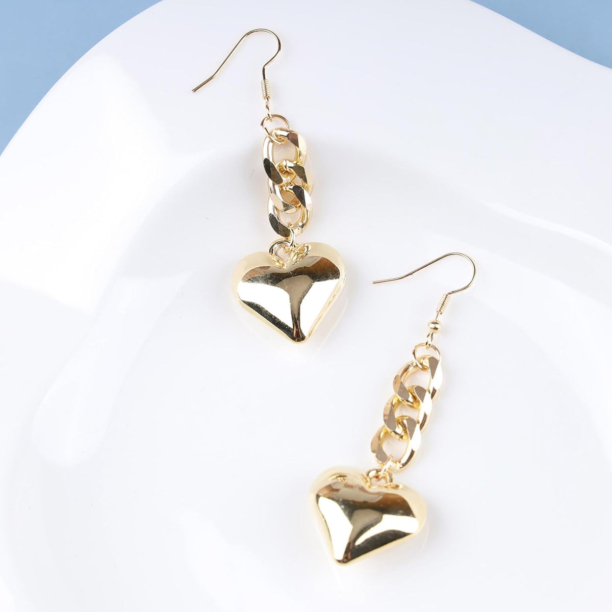 Boho Large Heart Drop Earrings Vintage Gold Love Heart Dangle Earrings Punk Statement Open Big Hoop Heart Earrings Wedding Prom 3D Heart Drop Earrings Jewelry for Women