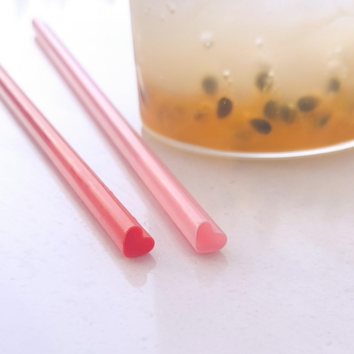 The best MOON 200pcs Heart Shaped Pink & Red Straws Disposable Drinking Cute Straw Individually Wrapped Red & Pink Plastic Straw Valentines day Cocktail Birthday Party Bridal Shower Wedding Supplies