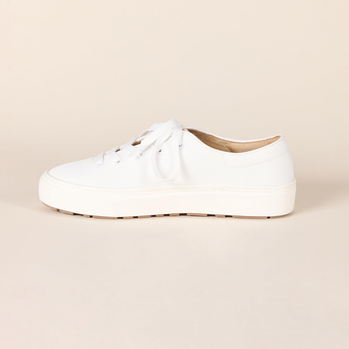 Amazon Essentials Women's Comfortable Lace Up Sneakers, White, 8.5