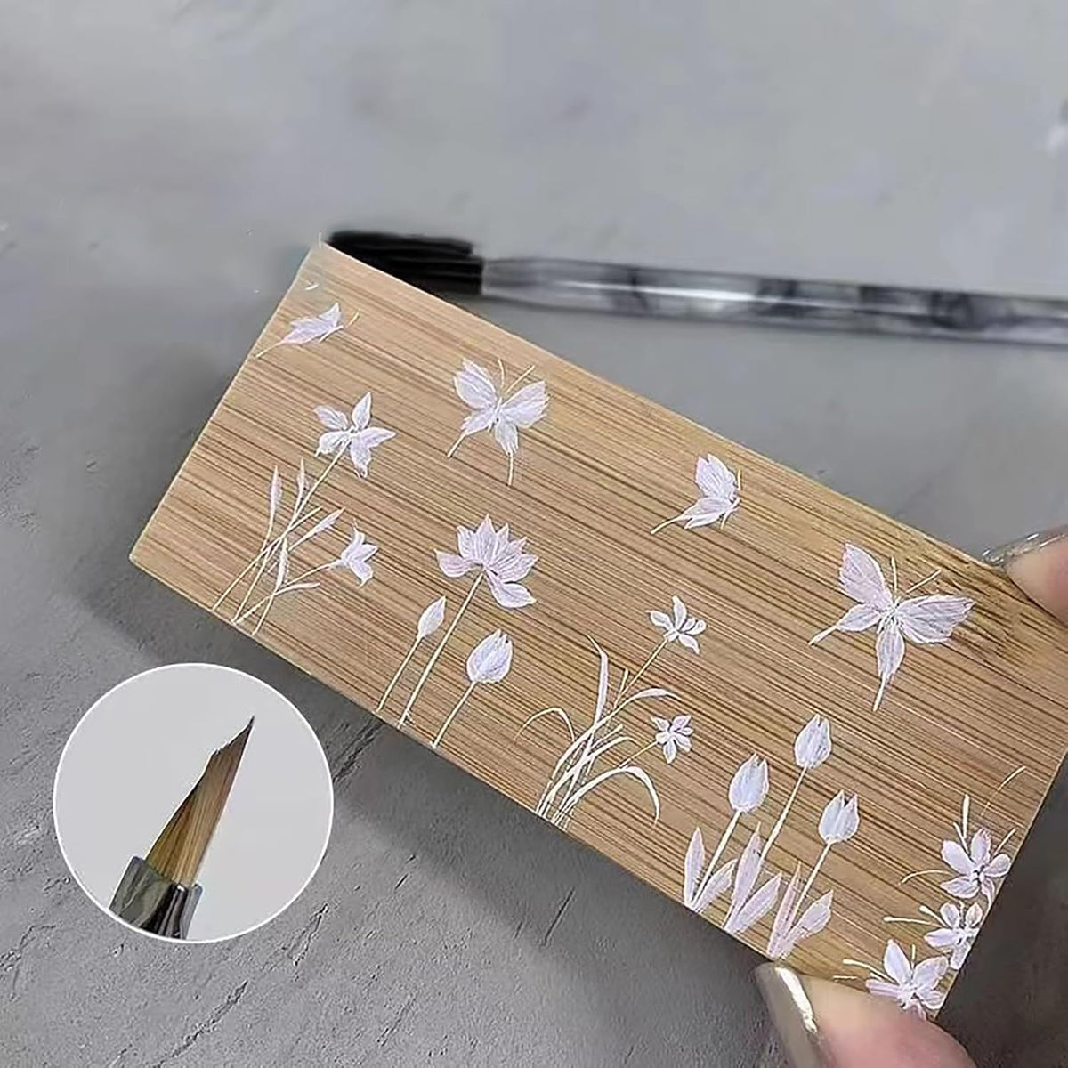 Nail Brush for Drawing Petals and Butterflies, Watercolor Paint Brushes for Oil Painting, Acrylic Paint Brushes（1 PACK） (dark brown)