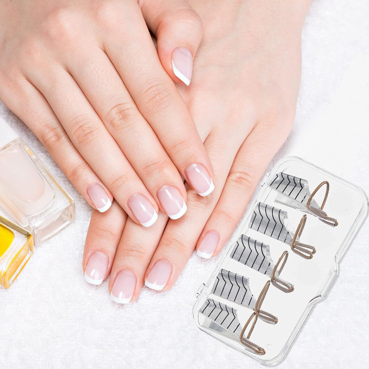 20 Pieces Reusable Nail Extension Forms Guide Protector Nail Tips Acrylic UV Gel Protector for Salon Home Supply(Silver)