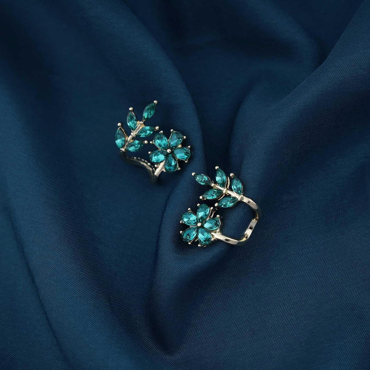 Vintage Emerald Flower Ear Cuff Earrings Green Crystal Flower Earrings Crystal Leaf Stud Earrings Emerald Leaf Earrings Jewelry for Women