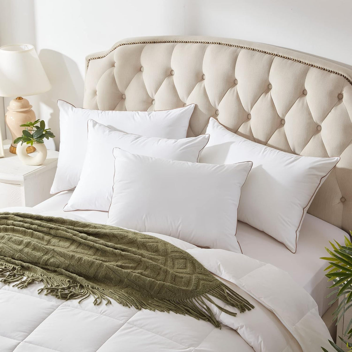 puredown® Goose Feather Down Pillows Queen Size Set of 2, Soft Fluffy Luxury Hotel Collection Pillow, 100% Cotton Cover, Medium Firm Bed Pillow for Back, Stomach or Side Sleeper.