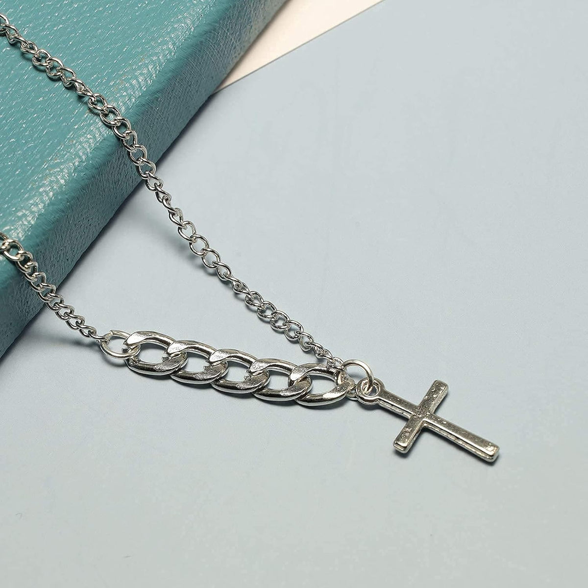 Vintage Cross Necklace Creative Chunky Cuban Chain Tiny Cross Pendant Choker Clavicle Chain Necklace Jewelry for Women and Girls