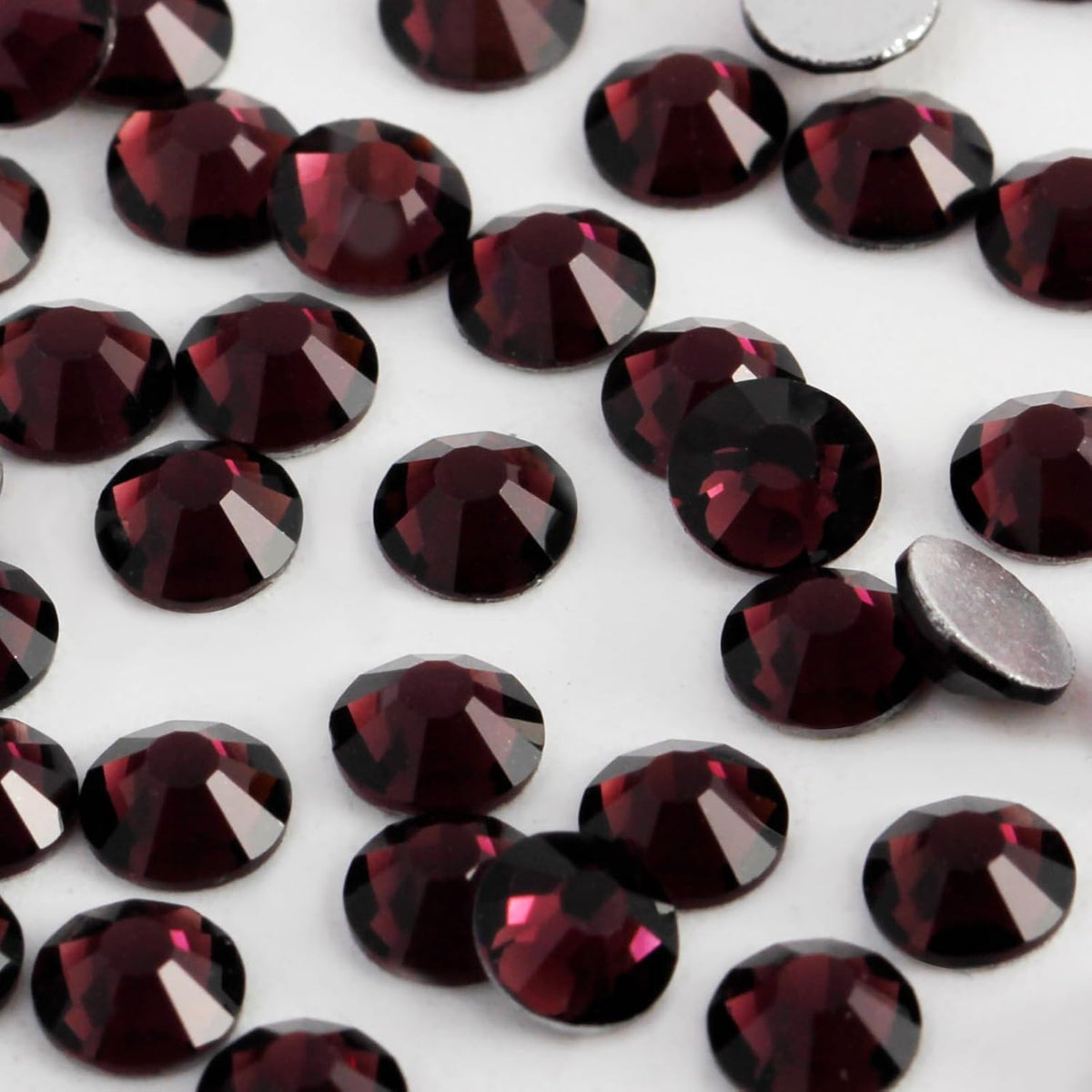 400 PCS SS30 Flatback Rhinestones,12-Facet Diamond-Cut Glass Gems for Nail Art,Clothing,DIY Crafts,Glue-On Decoration Stones with Silver Backing,Amethyst