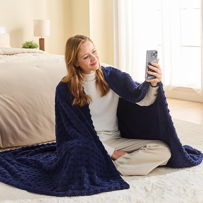 NEWCOSPLAY Super Soft Queen Blanket Navy Premium Silky Flannel Fleece 3D Waffle Checkered Lightweight Bed Blanket All Season Use (Dark Navy, Queen(90"x90"))