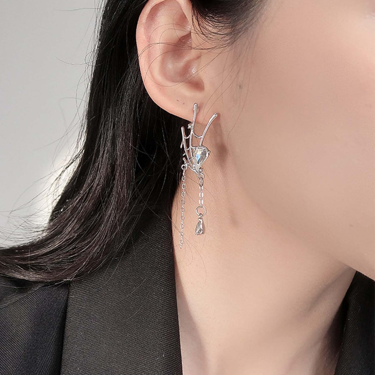 Gothic Spider Web Drop Earrings Teardrop Crystal Dangle Earrings Silver Long Cz Chain Earrings Spiderweb Halloween Earrings Jewelry for Women