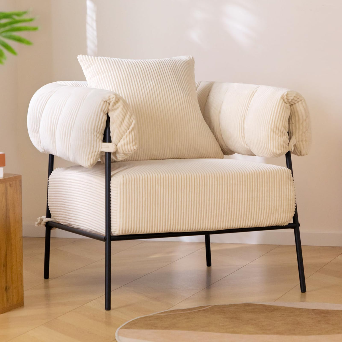 HollyHOME Modern Velvet Accent Chair, Upholstered Comfy Reading Chair, Fabric Large Lazy Arm Chair with Soft Cushion, Metal Frame Lounge Sofa Chair for Living Room, Bedroom, Balcony, Beige