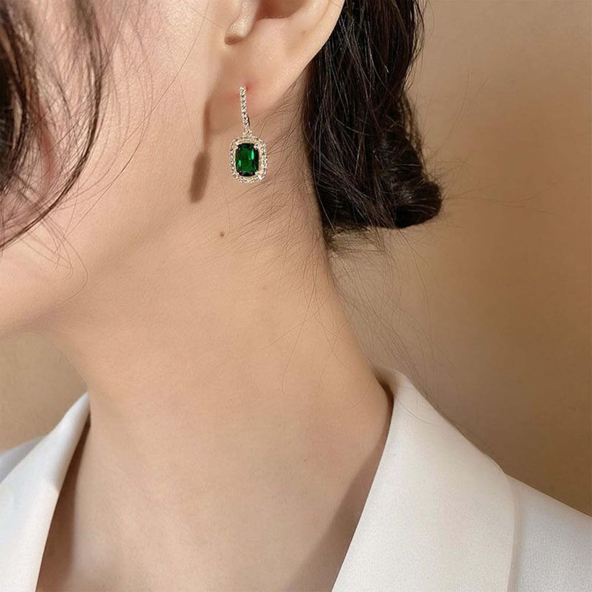 Vintage Emerald Crystal Drop Earrings Green Cz Dangle Earrings Emerald Gem Square Earrings Gold Rhinestone Stud Earrings Jewelry for Women