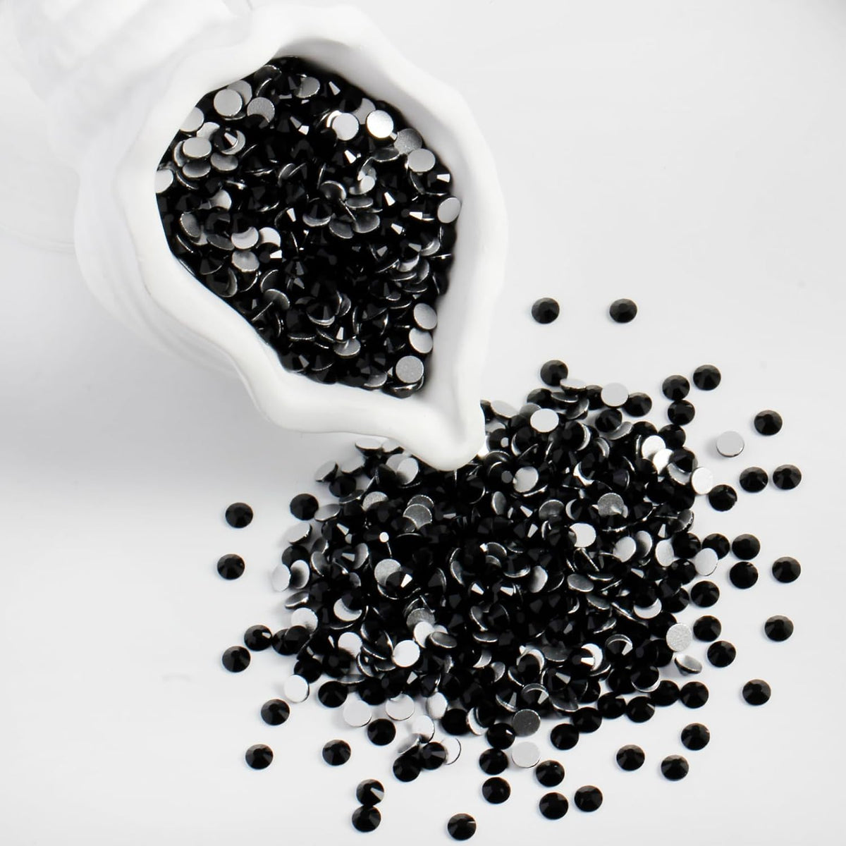 400PCS SS30 Flatback Rhinestones | 12-Facet Diamond-Cut Glass Gems for Nail Art, Clothing, DIY Crafts |Glue-On Decoration Stones with Silver Backing(Jet Black)