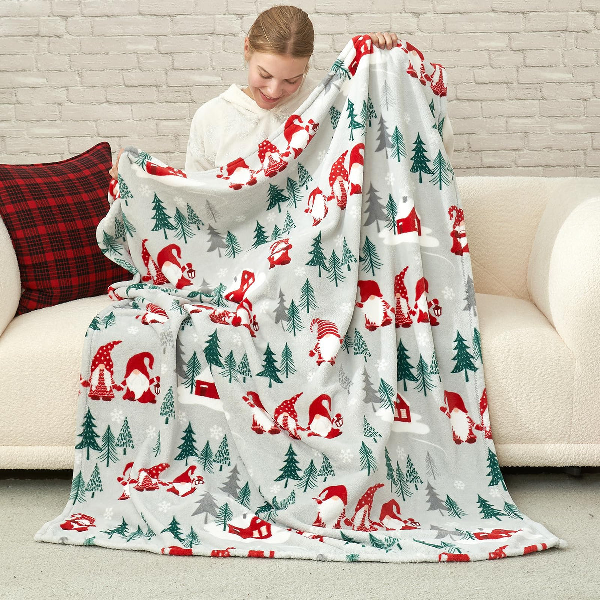 Cozy Bliss Gnome Throw Blanket Spring Blanket Warm Plush Throw Blankets,Ultra Soft Cozy Throw Blankets for Couch,Sofa and Bed(Xmas Gnome Family,50"x60")