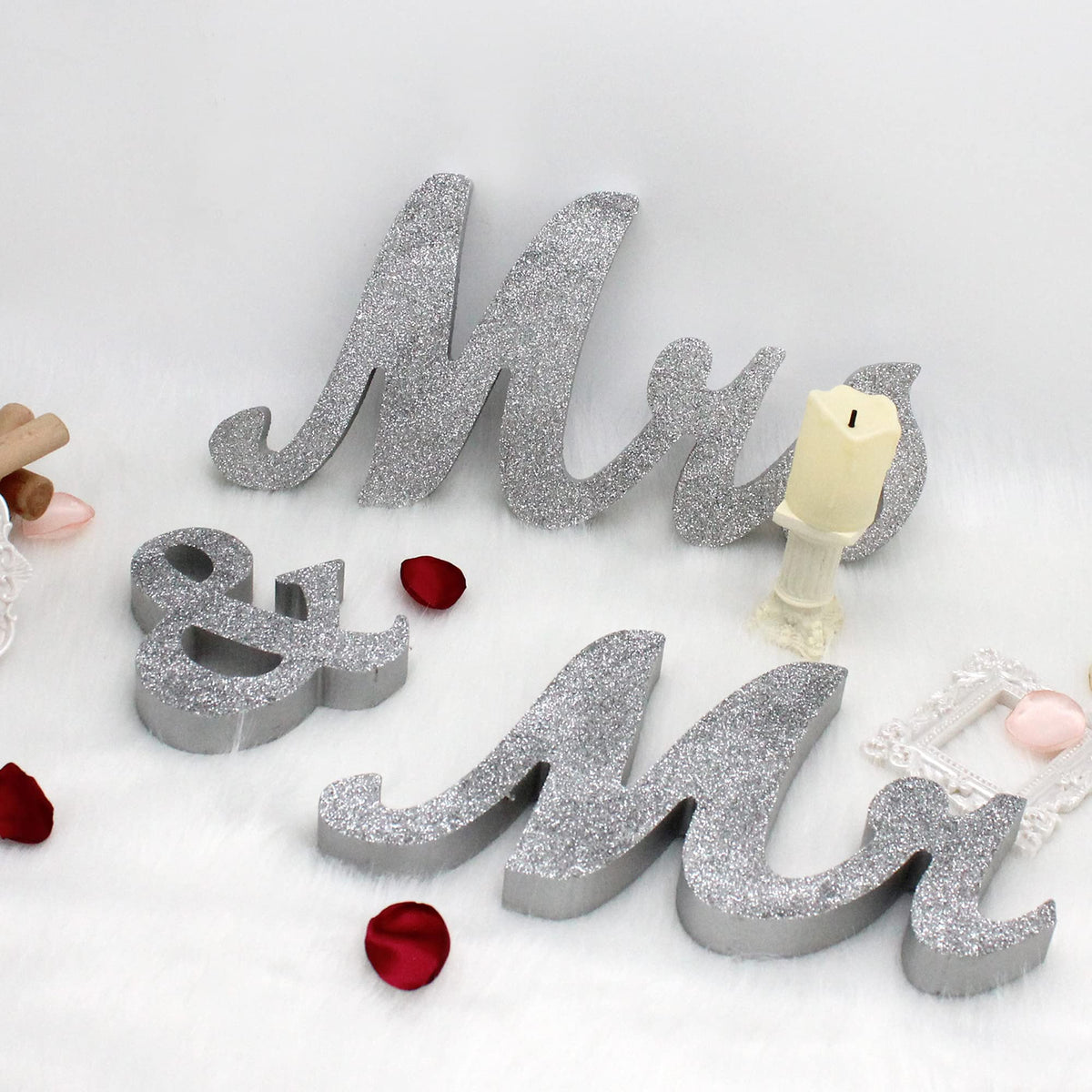 Mr and Mrs Signs Wedding Table Decorations, Wooden Freestanding Letters for Photo Props, Rustic Wedding Decoration, Anniversary Wedding Shower Gift (Silver)