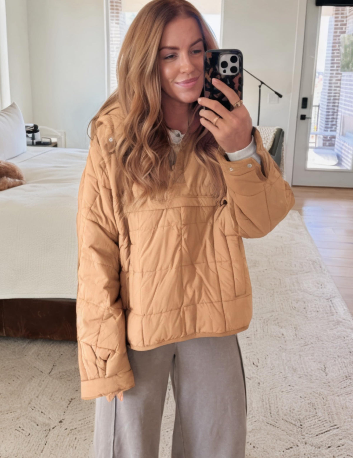 AICHARMWA Women's Pullover Puffer Jacket Hooded Oversized Lightweight Quilted Jacket Winter Warm Padded Coat(028-LightBrown-S)