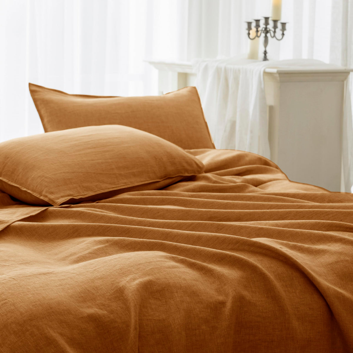 EVERLY 100% Linen Pillowcases Set of 2, Envelope Overlap Closure French Natural Washed Flax Pillowcases 20x26inches-Caramel
