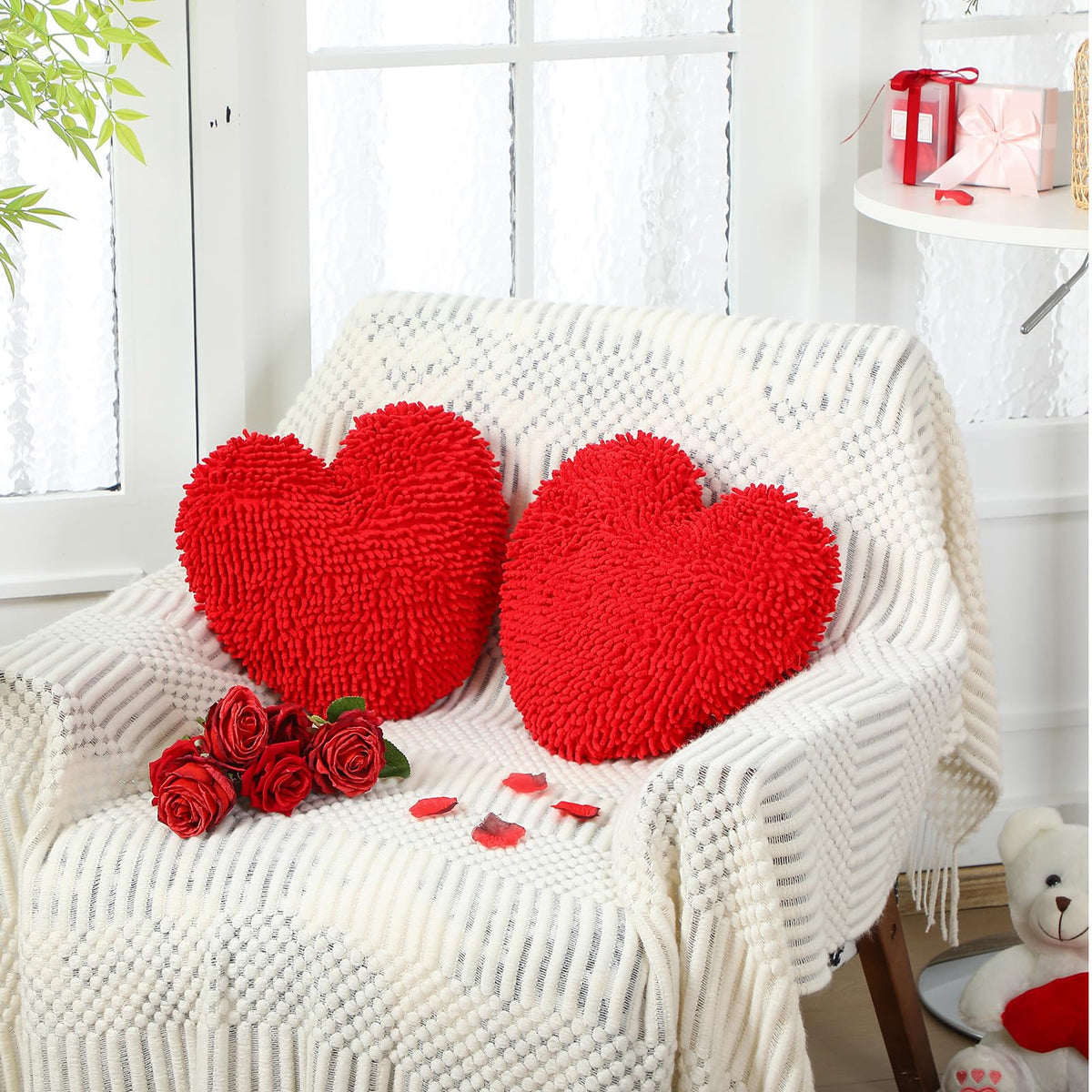Memorywuu 2 Pcs Heart Shaped Pillow 14 Inch Heart Chenille Pillow Cushion Plush Soft Throw Cushion with Removable Cover for Sofa Couch Bed Women Girls Gifts(Red)