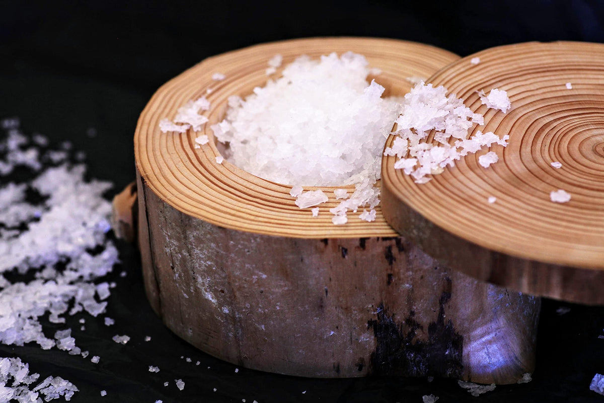 Flaky Sea Salt - 8.8 oz of Large Flake Salt - Hand Harvested on Vancouver Island - Perfect for Seasoning, Baking, Cooking, and Finishing - All Natural Flaked Salt