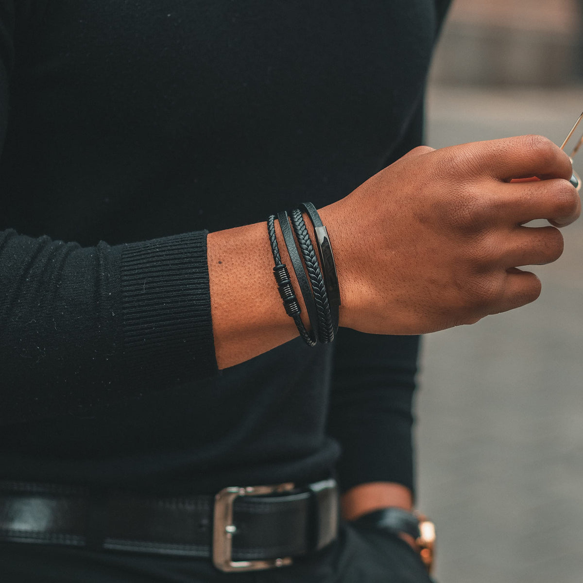 SERASAR Men's Leather Bracelet Magnetic Clasp Stainless Steel | Shining Genuine Cowhide Leather | Braided Style Bracelets | Jewellery Gift Box Included | Fashion Accessories For Men, 17cm, Stainless