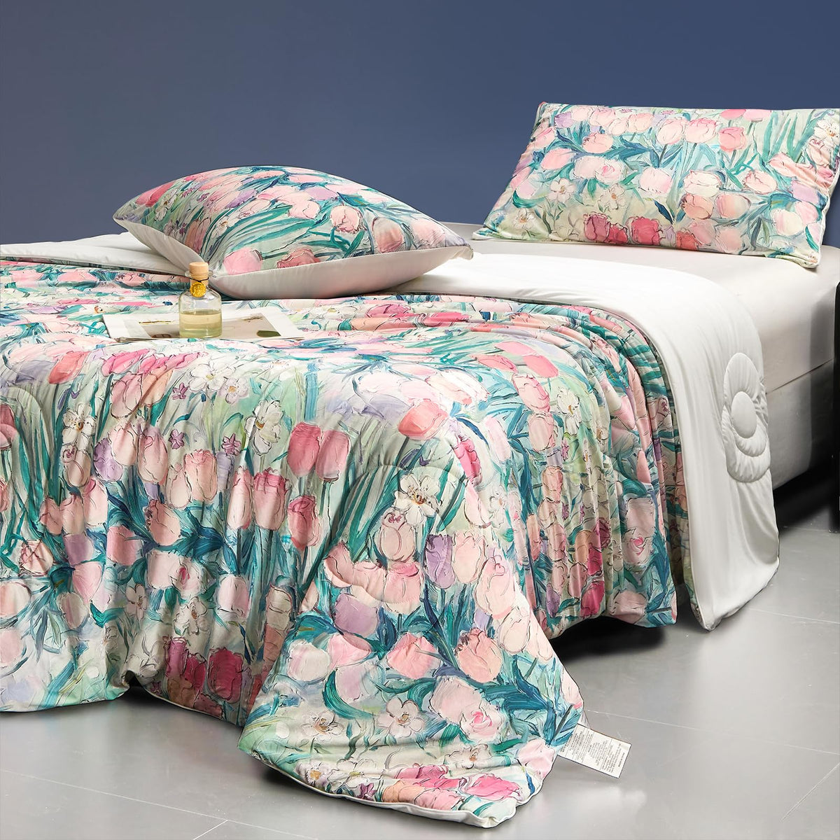 Cooling Blankets for Hot Sleepers - Cool Like Ice Cream Lightweight Blanket for Summer with Double Side Cold, Cooling Comforter, Quilt, Fabric for Bed (Throw Size 47" x 59" Pink & Beige)