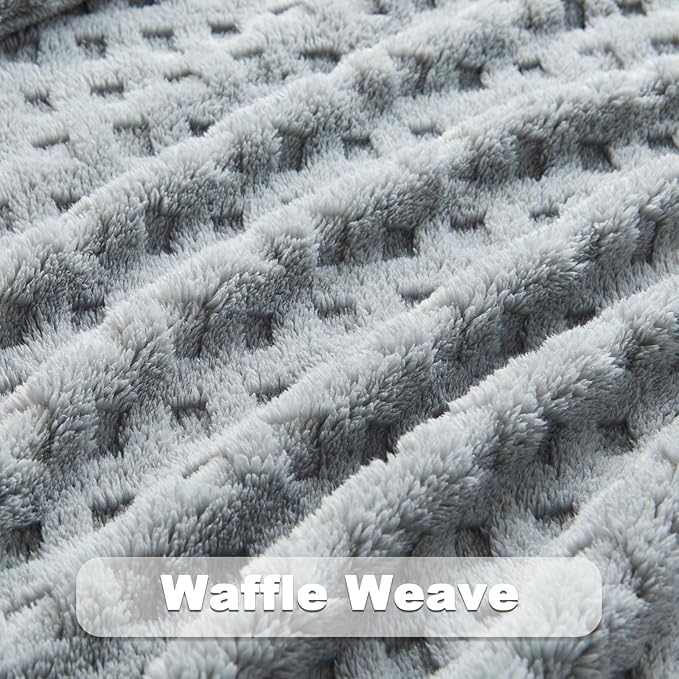NEWCOSPLAY Super Soft Twin Blanket Grey Premium Silky Flannel Fleece 3D Waffle Checkered Lightweight Bed Blanket All Season Use (Light Grey, Twin(60"x80"))