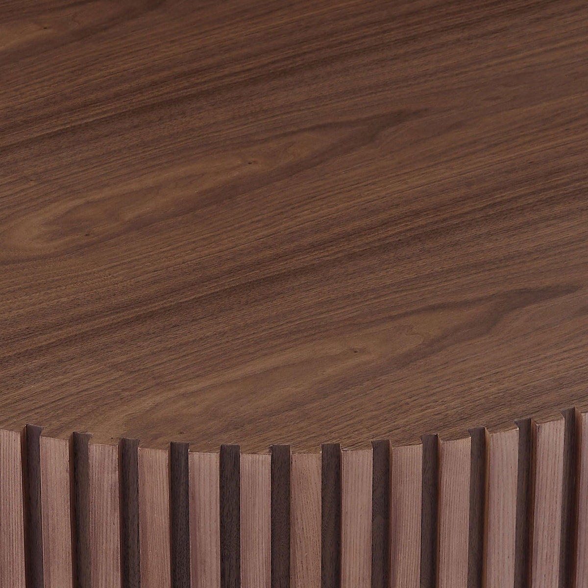 JURMALYN Walnut Round Coffee Table for Living Room Contemporary Circle Wood Coffee Table with Pedestal, Easy Assembly ø31.49'',