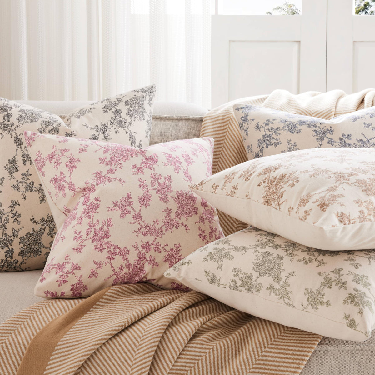 YZJZEDS 100% Cotton French Pastoral Lumbar Throw Pillow Covers Set of 2, 12x20 Inch Green Farmhouse Decorative Cushion Covers for Sofa Bed Living Room Home Decor