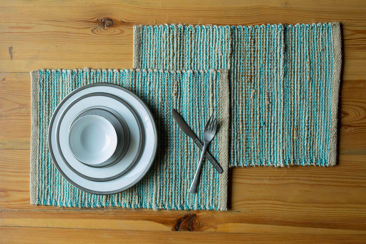 Chardin home | Natural Jute Placemats Set of 4 | 13x19 Inch. Rustic Farmhouse Place mats | Table mats Colors - Natural Jute and Aqua Turquoise