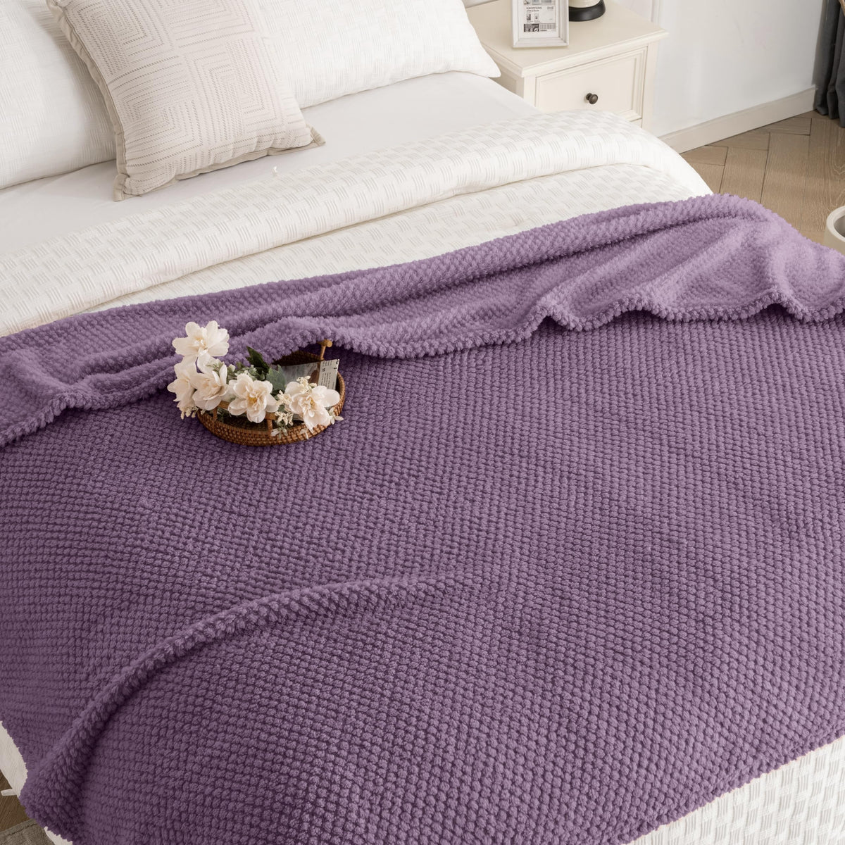 Purple 300GSM Fleece Throw Blanket for Couch Sofa Bed, 50x70 Soft Cozy Flannel Blankets, Lightweight Fuzzy Fluffy Throws for Women