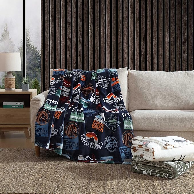 Eddie Bauer - Full/Queen Blanket, Ultra Plush Bedding, Lightweight Home Decor for All Seasons (Dogs with Scarves White, Full/Queen)