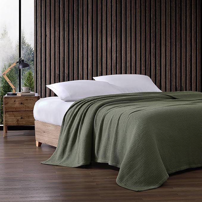 Eddie Bauer Blanket Soft Waffle Weave Bedding, Medium Weight Bedroom Decor, Softens Every Wash, King, Green