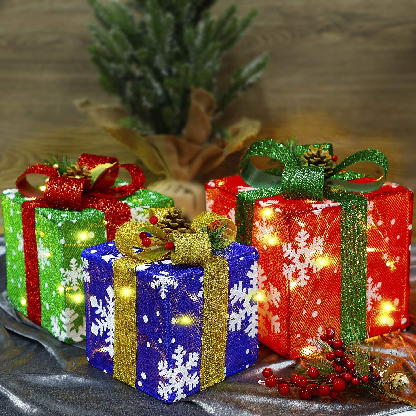 ATDAWN Set of 3 Lighted Gift Boxes Christmas Decorations, Snowflake Present Boxes, Christmas Home Gift Box Decorations
