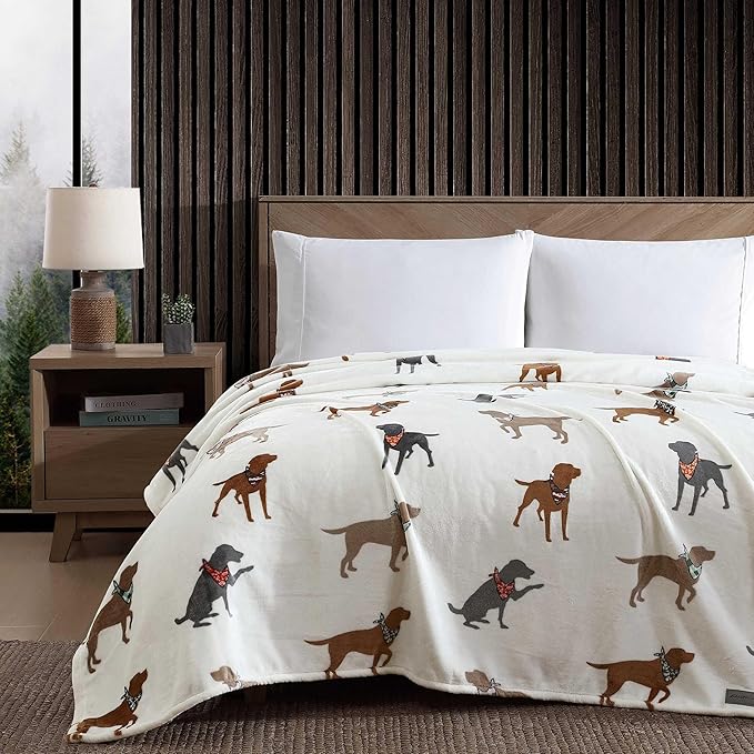 Eddie Bauer - Full/Queen Blanket, Ultra Plush Bedding, Lightweight Home Decor for All Seasons (Dogs with Scarves White, Full/Queen)